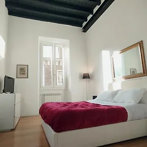 Casa Tiffany Piazza Di Spagna דירה
