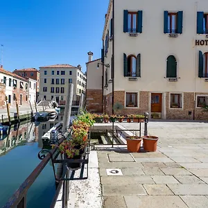 Tiziano 3*, Venedig Italien